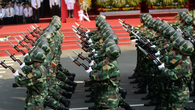 Việc gỡ bỏ hoàn toàn lệnh cấm bán vũ khí sát thương của Mỹ với Việt Nam vẫn là vấn đề gây tranh cãi