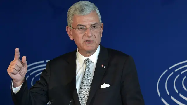 بوزكير:"إنني لست متفائلا بشأن نتيجة المحادثات التي أجريناها في بروكسل اليوم."