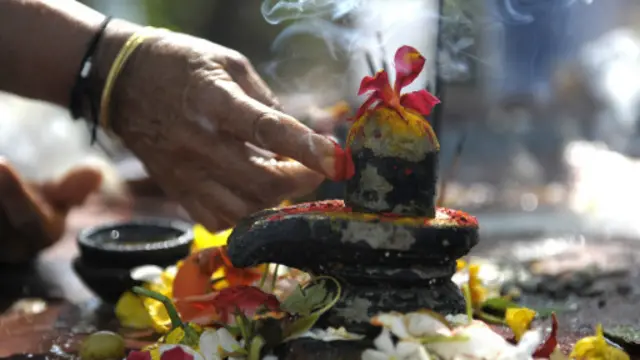 在印度教信仰中，短石柱象征着湿婆的生殖器。（图片来源：Getty）