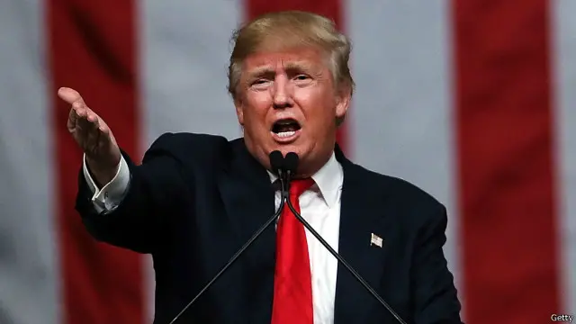 ڈونلڈ ٹرمپ کا رپبلکن جماعت کے صدارتی امیدوار منتخب ہونے کے بعد برنی سینڈرز پر دباؤ ہے کہ وہ صدارتی امیدوار بننے کی دوڑ سے دستبردار ہو جائیں