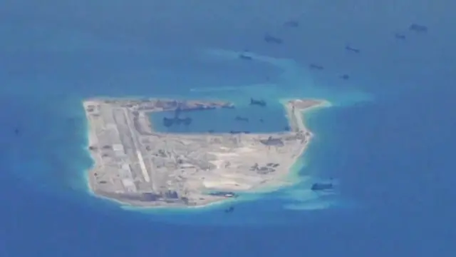 美国海军拍摄的永暑礁图片