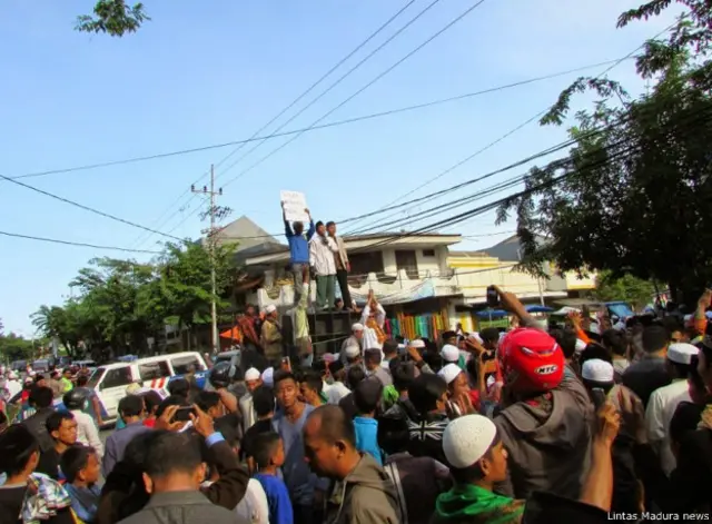 Unjuk rasa 'anti Wahabi' di Pamekasan, Madura, awal Maret 2015. 