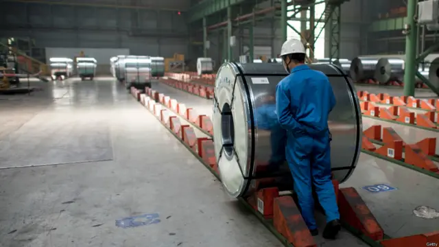 《金融時報》報道了今日公布的經濟數據。隨著中國以美元結算的出口在7月份出現增長趨勢,以及進口繼續下滑,有關中國國際貿易的展望出現了不同觀點。