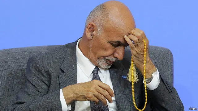 دغه اعلامیه وروسته له هغه خپره شوه چې افغان ولسمشر لندن ته د وروستي سفر پرمهال د یو شمېر افغانانو له نیوکو سره مخامخ شو.