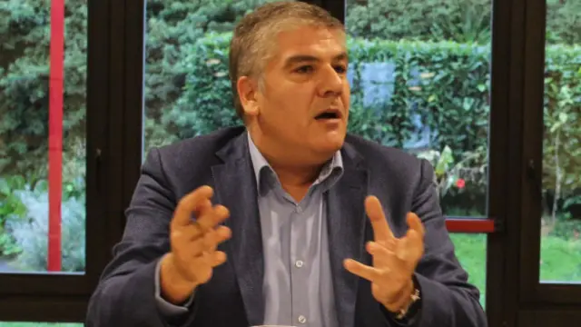 Türk-Erməni Biznes Şurasının təmsilçisi Noyan Soyaka görə, son illərdə “hərəkətliliyin müşahidə edilmədiyi Türkiyə-Ermənistan əlaqələrində, Davutoğlunun istefası ilə dəyişiklik gözləmirlər”.