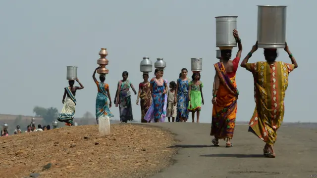 बूंद-बूंद को तरसती ज़िन्दगी
