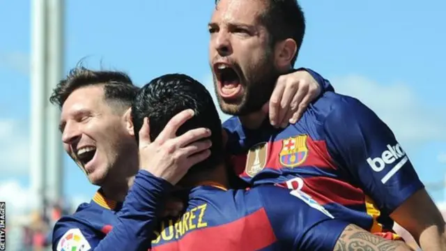 Pemain inti Barcelona, antara lain Lionel Messi, Luiz Suarez, dan Jordi.