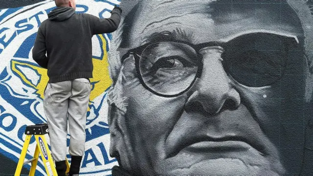 Điều gì đã làm nên chiến thắng thần kỳ của Leicester City?