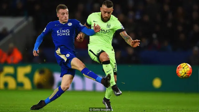 Tiền đạo Jamie Vardy được ký với mức lương 1 triệu bảng Anh, chỉ là một con số lẻ trong bảng lương của những danh thủ lớn Premier League. 