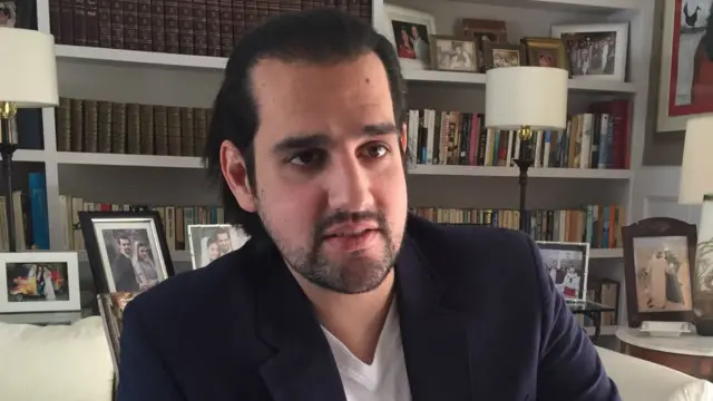  ’مجھے نہیں معلوم کہ میں آپ کے سامنے کس طرح زندہ سلامت بیٹھا ہوں‘ 