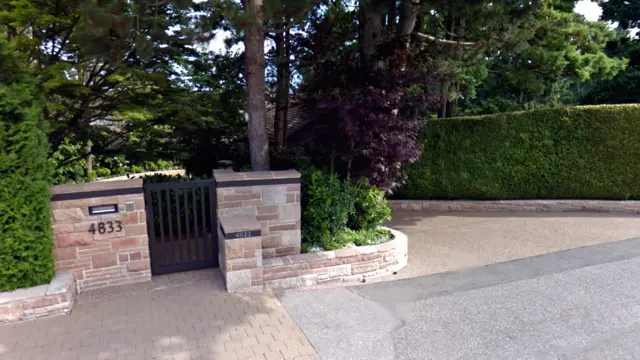 温哥华Belmont大道4833号外景（谷歌街景图片7/2012）