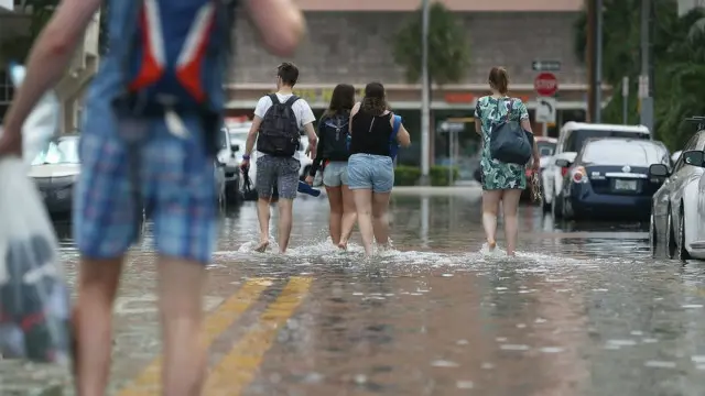 مدينة ميامي في فلوريدا واجهت فيضانات في سبتمبر/ أيلول العام الماضي