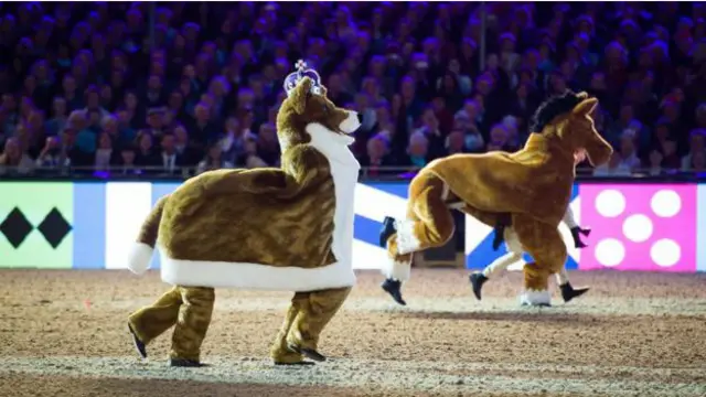 Пони и корги