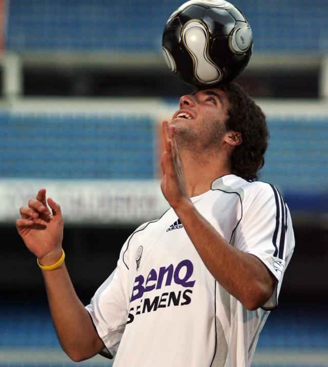 Higuaín llegó al fútbol europeo a los 19 años por la puerta grande cuando lo fichó el Real Madrid. 