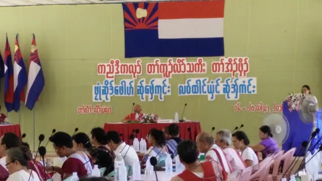 နိုင်ငံရေး ဆွေးနွေးပွဲ ကျင်းပတဲ့ အခါ ကရင် အမျိုးသား တစ်ခု လုံး ရဲ့ သဘောထား ကို တင်ပြ နိုင်ဖို့ ဖြစ်