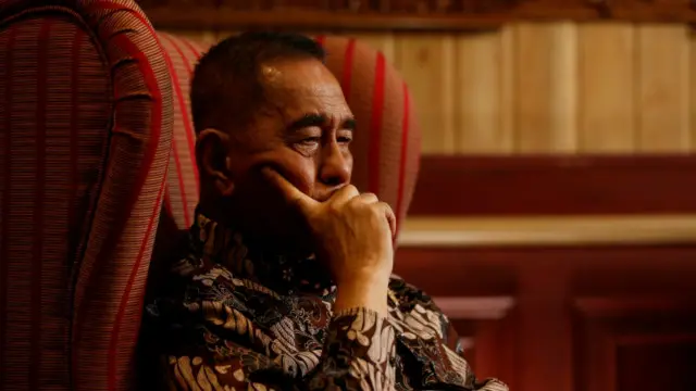 Menteri Pertahanan Ryamizard Ryacudu menolak Simposium Tragedi 1965 yang digelar pada April lalu oleh pemerintah bersama Komnas HAM, akademisi, dan lembaga penyintas.