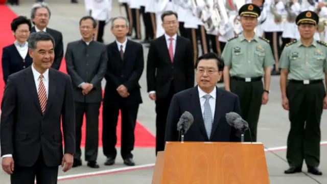 港澳办是由中共政治局常委、人大委员长张德江主管的。