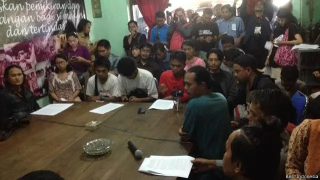 Di Yogyakarta, terjadi tindakan teror terhadap aktivitas literasi yaitu dialami setidaknya dua penerbit dan satu toko buku. Mereka didatangi sejumlah orang - diantaranya dari kepolisian - untuk menyita buku-buku 'kiri'. 