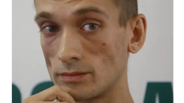 Павленский_брови