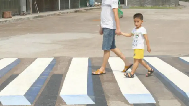 中国浦江县的马路。（图片来源: Feature China/Barcroft Media via Getty Images）