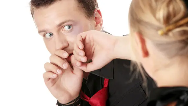 La mayoría de las víctimas son mujeres, aunque eso no quiere decir que los hombres no sean blanco de este tipo de abuso.