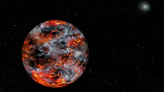 一颗年轻的流浪行星，其火山仍然处于活跃期。