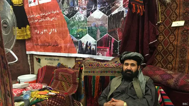 د هرات د صنعتګرانو ټولنې ویلي دا نندارتون دوه مهم هدفونه لري: لومړی دا چې غواړي خلک د کورنیو توکو رانیولو ته ورمات کړي او بل د هرات په صنعتي پارک کې نور شتمن وګړي پانګونې ته وهڅوي.