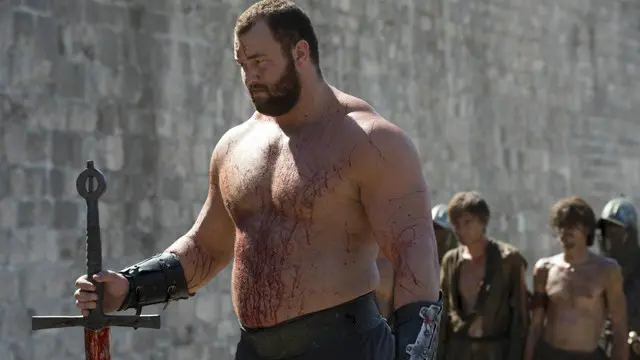 "La Montaña" es uno de los más temibles combatientes en la serie.