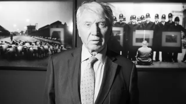 Фотограф Дон Маккалин