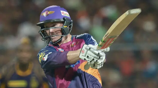 مجھے صرف یہ یاد ہے کہ یہ ایسا تھا جیسے ٹرک کا چہرے سے ٹکرانا: جارج بیلی