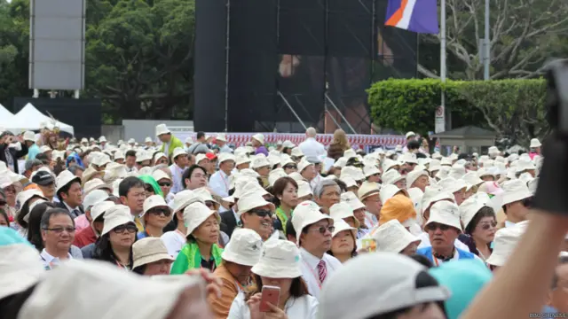 总统就职的表演内容着重于”台湾之光”,并且用歌舞剧的方式演出台湾400年来的开拓史。