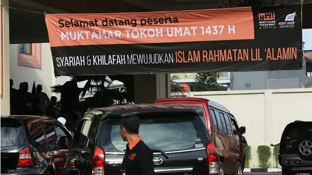 ISI Yogyakarta akan membuat Surat Keputusan mengenai pelaran segala macam bentuk penyebaran atau kampanye ormas di kampus.