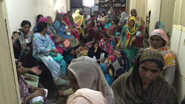 گذشتہ سالوں میں ان قوانین کے تحت درجنوں کسانوں کے خلاف مقدمات درج کیے گئے ہیں اور کئی افراد کو بغیر وارنٹ یا وضاحت گرفتار کیا جا چکا ہے۔