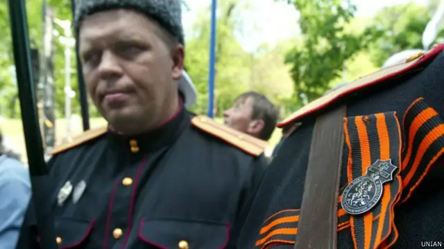 У 2009 році люди із георгіївськими стрічками протестували проти перейменування вулиці Січневого повстання на вулицю гетьмана Мазепи у Києві