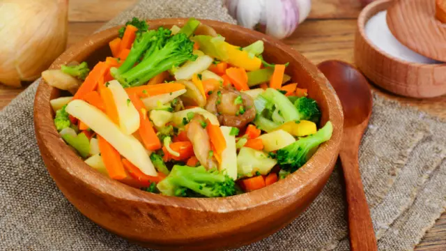 Muchos defensores dicen que la dieta tiene una serie de beneficios para la salud.