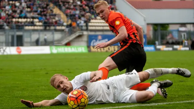 Шахтер Заря