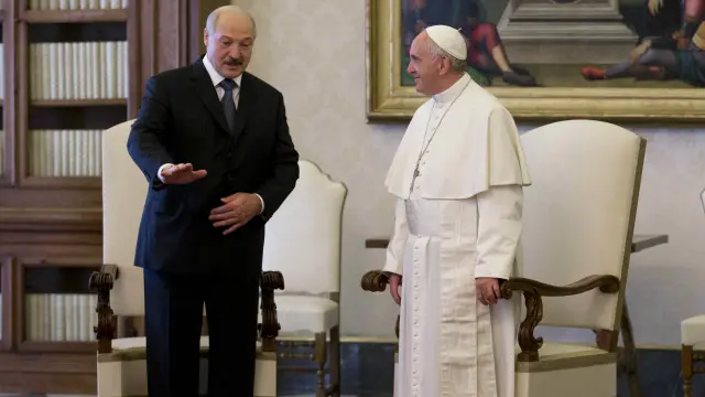Папа та Лукашенко