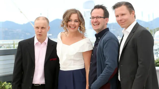 أبطال فيلم "اسعد يوم في حياة أولي ماكي" مع المخرج