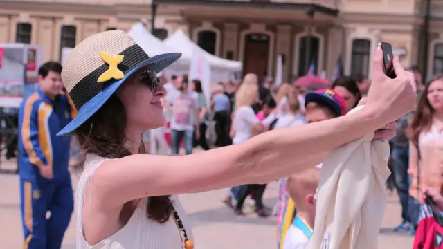 Після проводів на Михайлівській площі почався концерт.