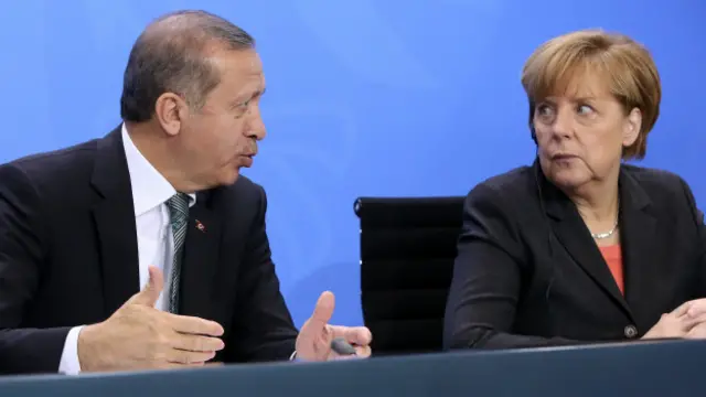 एंगेला मर्केल और रचेप एर्दोआन 