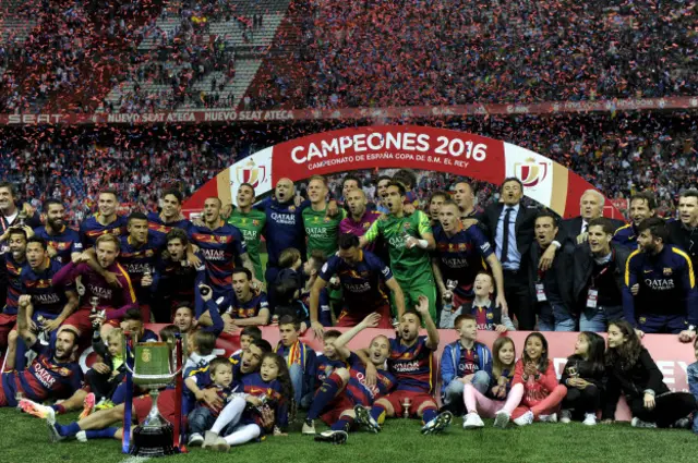 Встреча проходила в Мадриде на стадионе "Висенте Кальдерон"