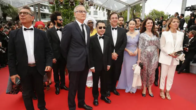 中国导演贾樟柯（图中）出席戛纳电影节