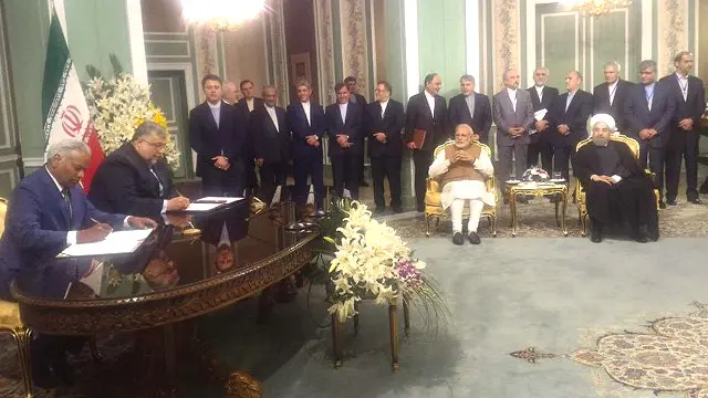 اس موقع پر بھارت اور ایران نے باہمی تعاون کے 12 معاہدوں پر دستخط کئے ہیں