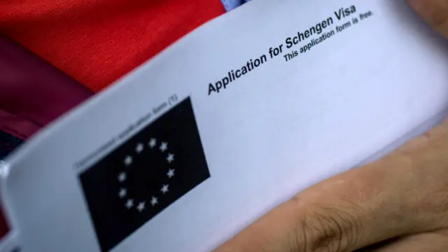 Türk vatandaşlarına vize serbestisi tartışmaları Türkiye'nin terörle mücadele yasasına odaklanmış durumda.