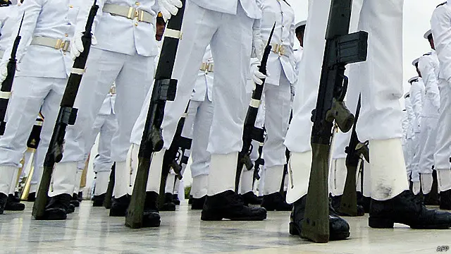 پاکستان بحریہ کے ڈاک یارڈ پر یہ حملہ چھ ستمبر 2014 کو کیا گیا تھا