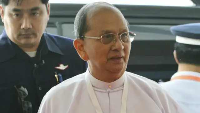 تین سین چهار سال نخست وزیر و پنج سال رییس جمهور میانمار بود و کمتر از دو ماه پیش جایش را به رییس جمهور جدید داد