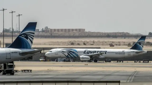 Самолет A-320 EgyptAir