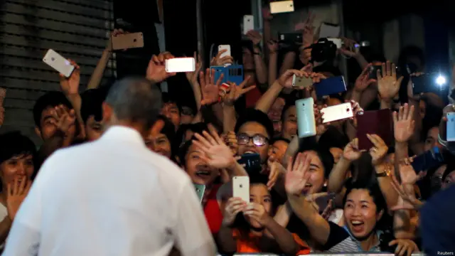 越南官方的《青年報》報道說，美國總統奧巴馬在越南掀起一股「奧巴馬旋風」。