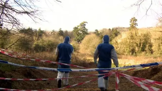 接到报案后，Weston公园被当作犯罪现场隔离封闭。