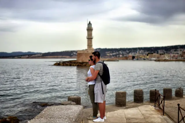 Туристы на острове Крит